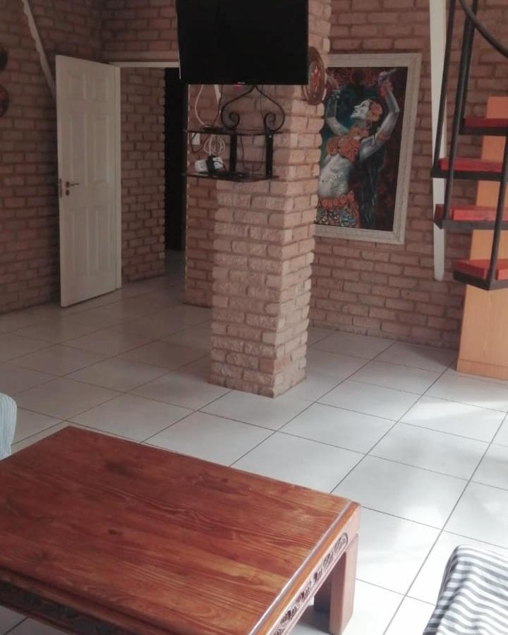 Tsumeb Backpackers & Safari Hostel Εξωτερικό φωτογραφία